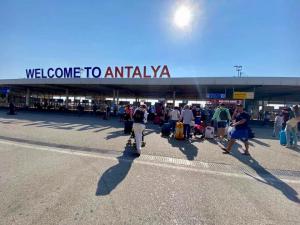 Evinize Hoş Geldiniz Antalya Havalimanı